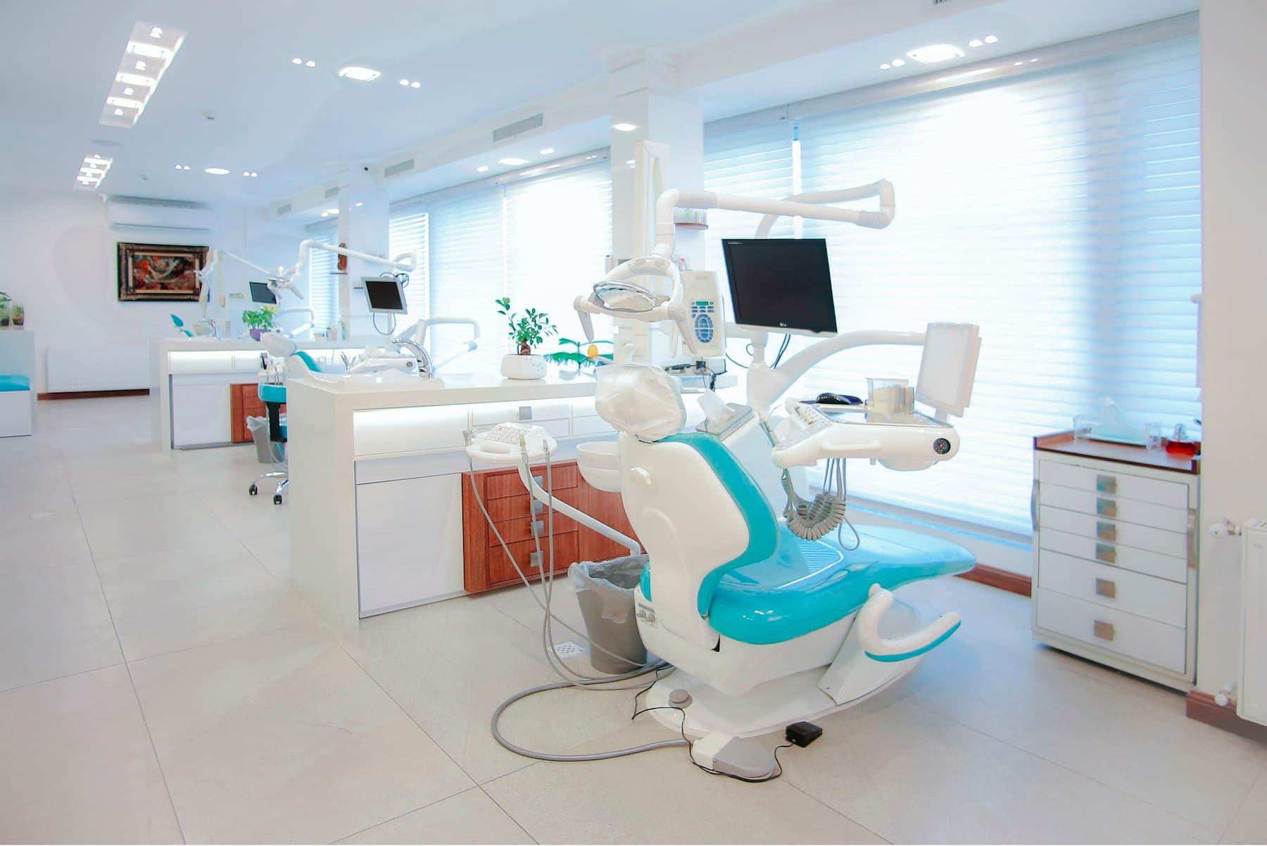 Concept photograph of a dental treatment room. Not the Haven office.